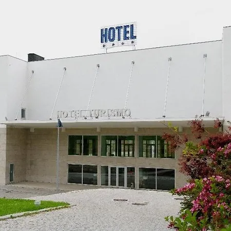 Отель Turismo De 4*