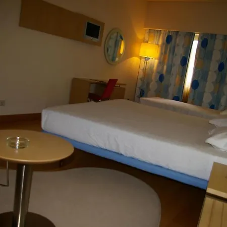 Turismo De Hotel 4*