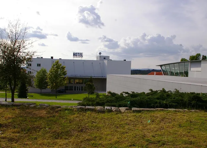 فندق Turismo De ترانكوسو